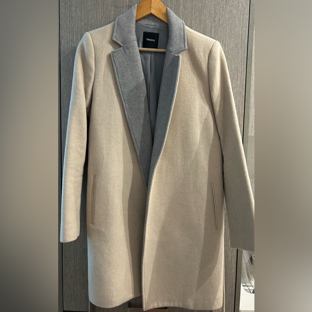 Theory coat
